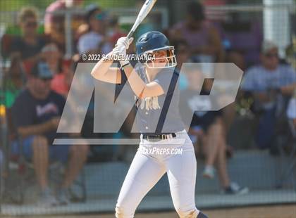 Thumbnail 2 in Elkhorn South vs. Grand Island photogallery.