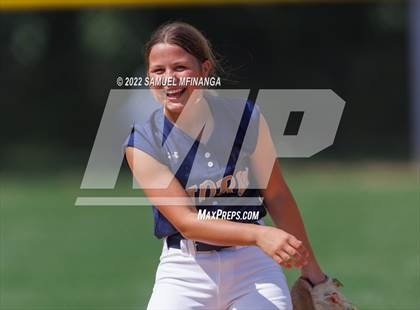 Thumbnail 2 in Elkhorn South vs. Grand Island photogallery.