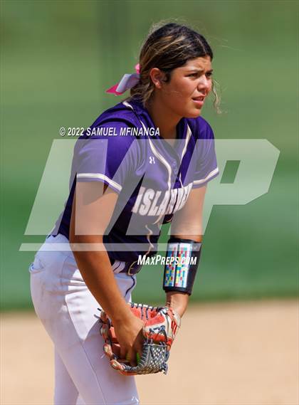 Thumbnail 1 in Elkhorn South vs. Grand Island photogallery.