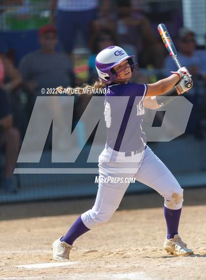 Thumbnail 2 in Elkhorn South vs. Grand Island photogallery.