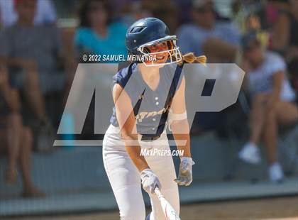 Thumbnail 2 in Elkhorn South vs. Grand Island photogallery.
