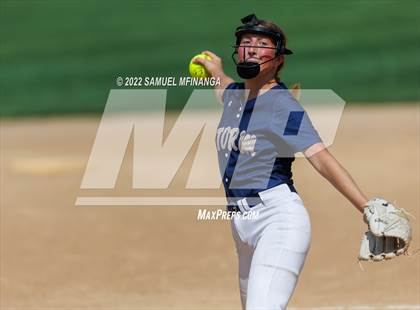 Thumbnail 1 in Elkhorn South vs. Grand Island photogallery.