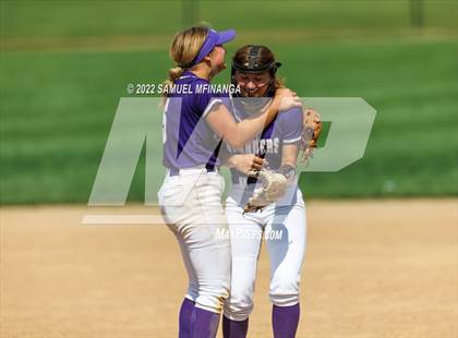 Thumbnail 3 in Elkhorn South vs. Grand Island photogallery.