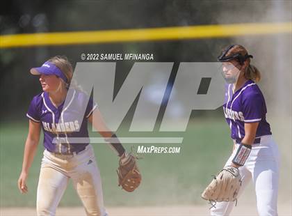 Thumbnail 2 in Elkhorn South vs. Grand Island photogallery.