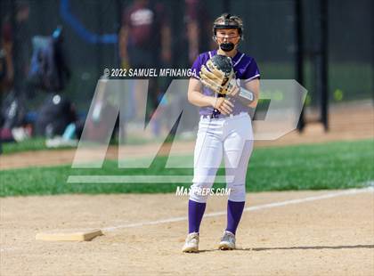 Thumbnail 2 in Elkhorn South vs. Grand Island photogallery.