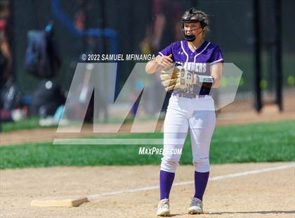 Thumbnail 2 in Elkhorn South vs. Grand Island photogallery.