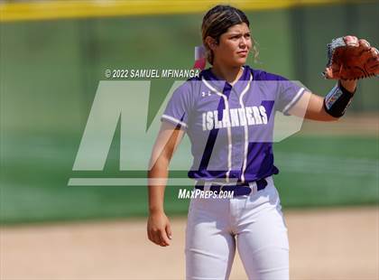 Thumbnail 2 in Elkhorn South vs. Grand Island photogallery.
