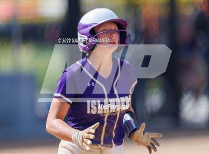 Thumbnail 1 in Elkhorn South vs. Grand Island photogallery.