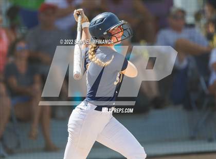 Thumbnail 3 in Elkhorn South vs. Grand Island photogallery.
