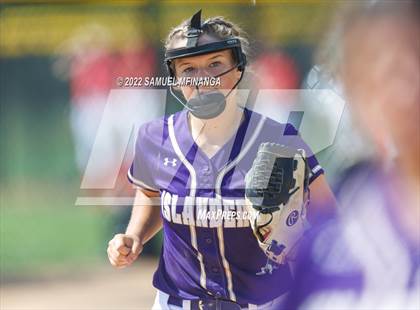 Thumbnail 3 in Elkhorn South vs. Grand Island photogallery.