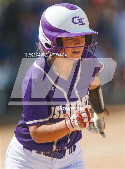 Thumbnail 3 in Elkhorn South vs. Grand Island photogallery.