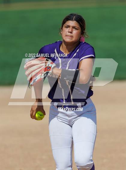 Thumbnail 1 in Elkhorn South vs. Grand Island photogallery.