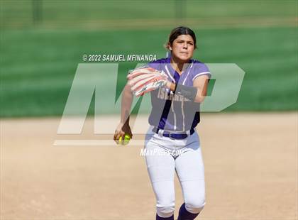 Thumbnail 1 in Elkhorn South vs. Grand Island photogallery.