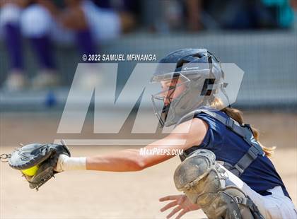 Thumbnail 3 in Elkhorn South vs. Grand Island photogallery.