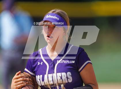Thumbnail 1 in Elkhorn South vs. Grand Island photogallery.