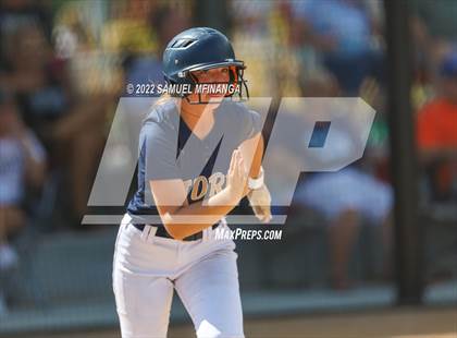Thumbnail 3 in Elkhorn South vs. Grand Island photogallery.