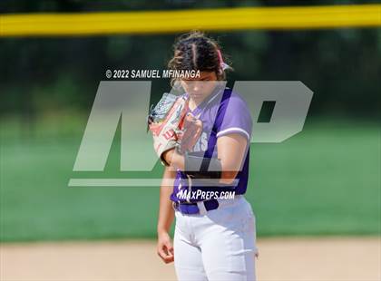 Thumbnail 3 in Elkhorn South vs. Grand Island photogallery.