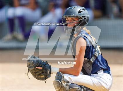 Thumbnail 2 in Elkhorn South vs. Grand Island photogallery.