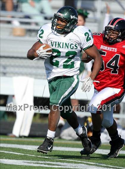 Thumbnail 3 in Loudoun Valley @ Herndon photogallery.