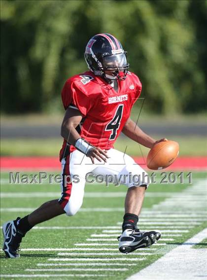 Thumbnail 1 in Loudoun Valley @ Herndon photogallery.