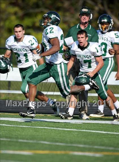 Thumbnail 2 in Loudoun Valley @ Herndon photogallery.