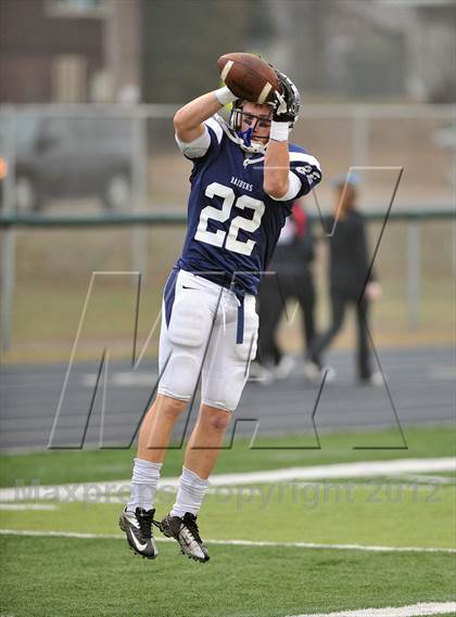 Thumbnail 3 in Arrowhead vs. Hudson (WIAA D1 Level 4 Playoffs) photogallery.
