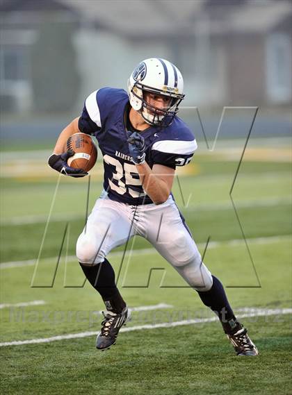 Thumbnail 2 in Arrowhead vs. Hudson (WIAA D1 Level 4 Playoffs) photogallery.