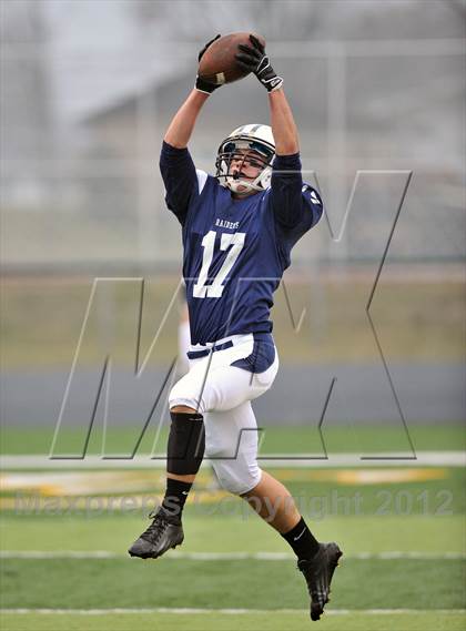 Thumbnail 2 in Arrowhead vs. Hudson (WIAA D1 Level 4 Playoffs) photogallery.
