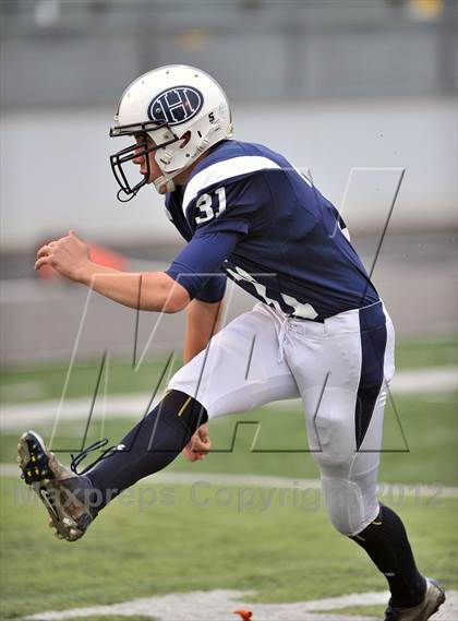 Thumbnail 2 in Arrowhead vs. Hudson (WIAA D1 Level 4 Playoffs) photogallery.