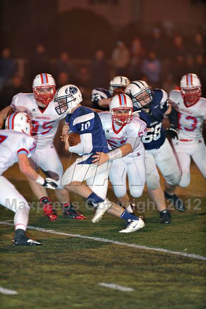 Thumbnail 1 in Arrowhead vs. Hudson (WIAA D1 Level 4 Playoffs) photogallery.