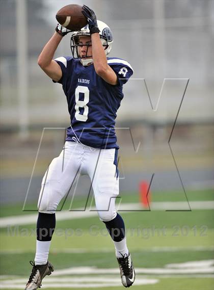 Thumbnail 3 in Arrowhead vs. Hudson (WIAA D1 Level 4 Playoffs) photogallery.
