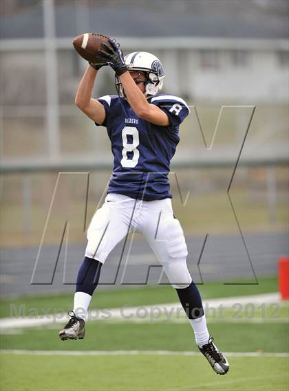 Thumbnail 2 in Arrowhead vs. Hudson (WIAA D1 Level 4 Playoffs) photogallery.