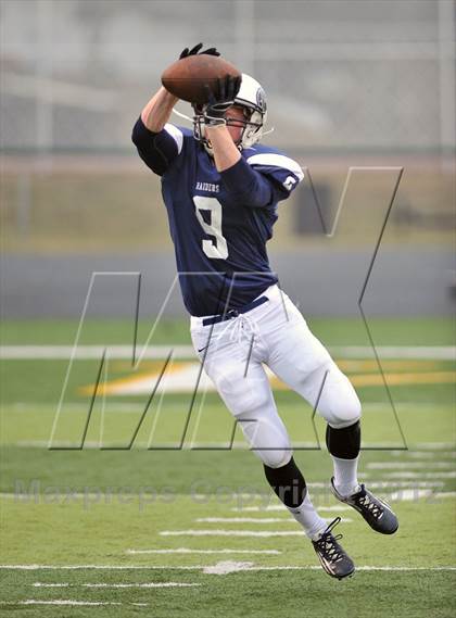 Thumbnail 3 in Arrowhead vs. Hudson (WIAA D1 Level 4 Playoffs) photogallery.