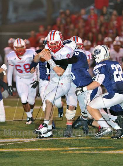 Thumbnail 3 in Arrowhead vs. Hudson (WIAA D1 Level 4 Playoffs) photogallery.