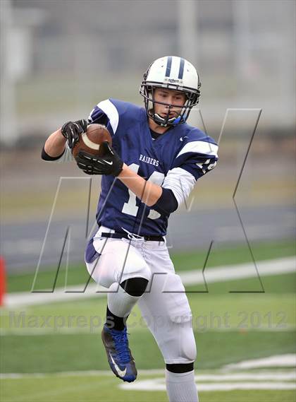 Thumbnail 3 in Arrowhead vs. Hudson (WIAA D1 Level 4 Playoffs) photogallery.