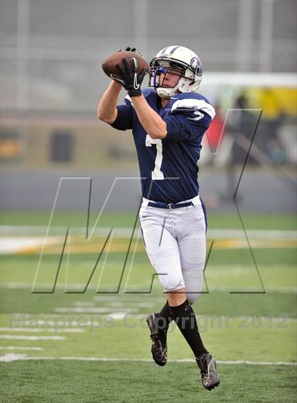 Thumbnail 1 in Arrowhead vs. Hudson (WIAA D1 Level 4 Playoffs) photogallery.