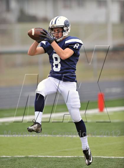 Thumbnail 3 in Arrowhead vs. Hudson (WIAA D1 Level 4 Playoffs) photogallery.