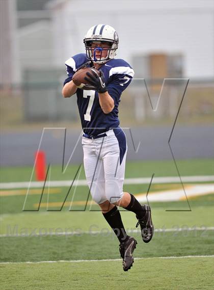 Thumbnail 2 in Arrowhead vs. Hudson (WIAA D1 Level 4 Playoffs) photogallery.