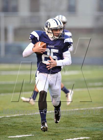Thumbnail 1 in Arrowhead vs. Hudson (WIAA D1 Level 4 Playoffs) photogallery.