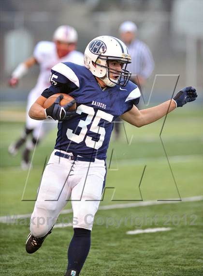 Thumbnail 2 in Arrowhead vs. Hudson (WIAA D1 Level 4 Playoffs) photogallery.