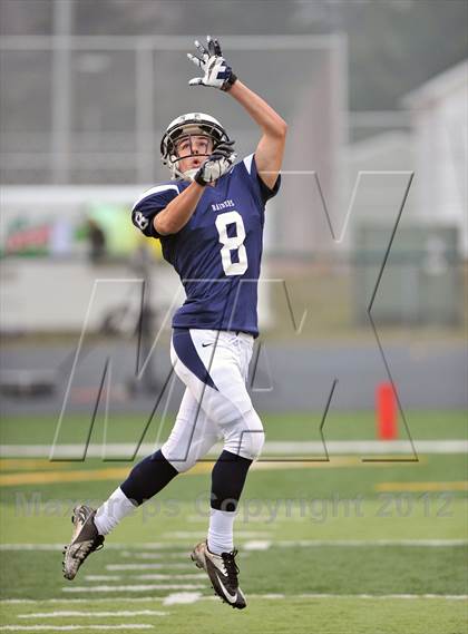 Thumbnail 3 in Arrowhead vs. Hudson (WIAA D1 Level 4 Playoffs) photogallery.