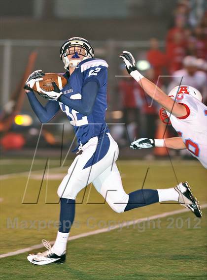 Thumbnail 3 in Arrowhead vs. Hudson (WIAA D1 Level 4 Playoffs) photogallery.