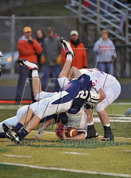 Thumbnail 1 in Arrowhead vs. Hudson (WIAA D1 Level 4 Playoffs) photogallery.