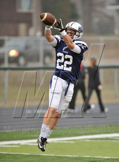 Thumbnail 2 in Arrowhead vs. Hudson (WIAA D1 Level 4 Playoffs) photogallery.