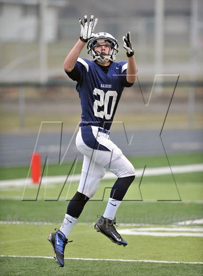 Thumbnail 1 in Arrowhead vs. Hudson (WIAA D1 Level 4 Playoffs) photogallery.