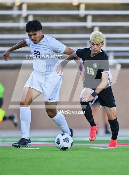 Thumbnail 3 in Fort Bend Kempner @ Galena Park (UIL Soccer 5A Region 3 Bi-District) photogallery.