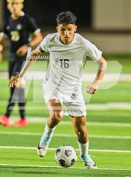 Thumbnail 1 in Fort Bend Kempner @ Galena Park (UIL Soccer 5A Region 3 Bi-District) photogallery.