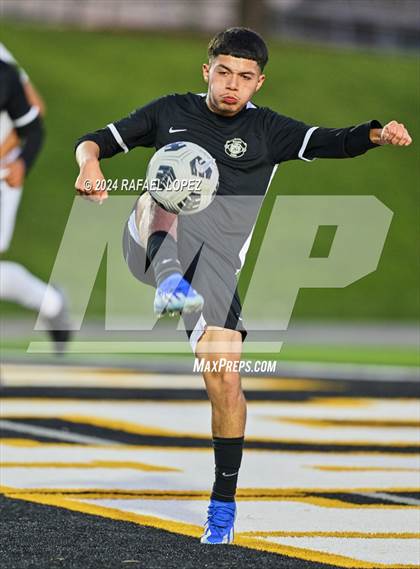 Thumbnail 3 in Fort Bend Kempner @ Galena Park (UIL Soccer 5A Region 3 Bi-District) photogallery.