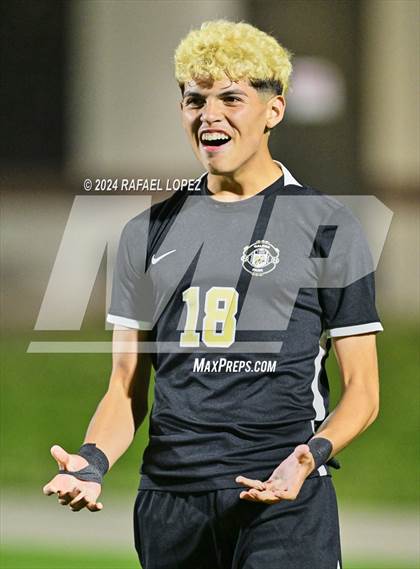 Thumbnail 3 in Fort Bend Kempner @ Galena Park (UIL Soccer 5A Region 3 Bi-District) photogallery.