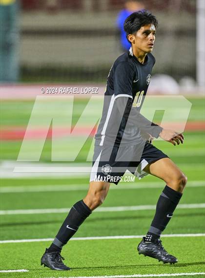 Thumbnail 2 in Fort Bend Kempner @ Galena Park (UIL Soccer 5A Region 3 Bi-District) photogallery.